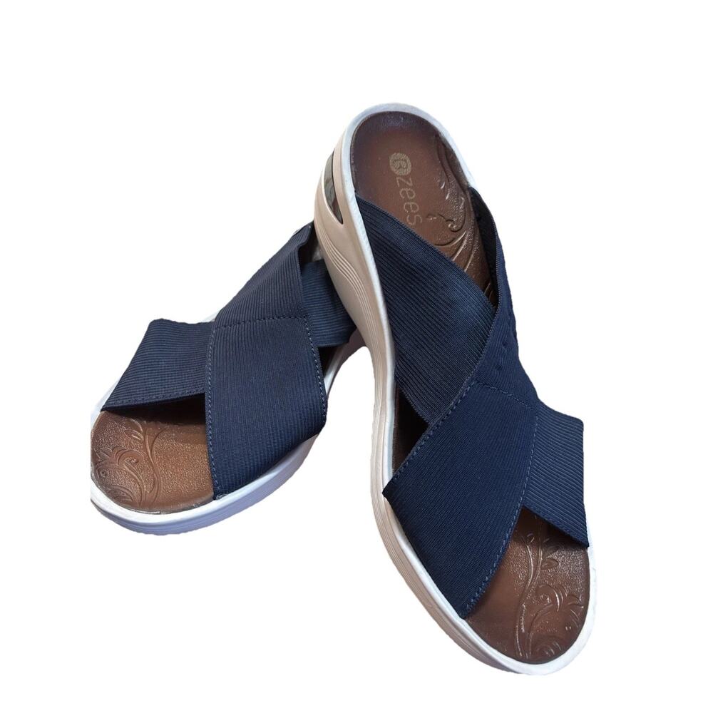 Bzees Desire Wedge Sandals Sz 8.5 Navy White Comfort Vacation Summer Stretch